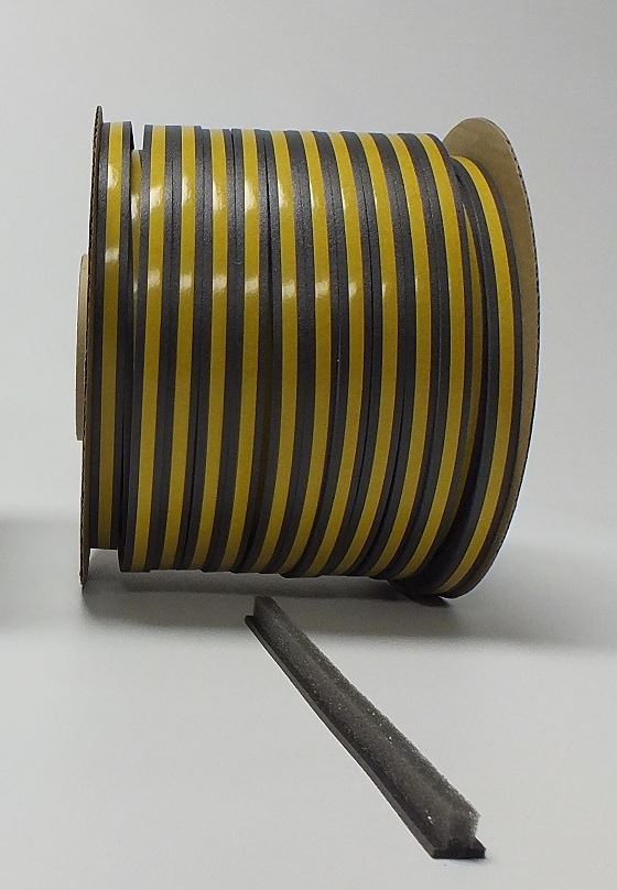CORDOLO SPUGNOSO PER FESSURE PROFILO A T MT.25 2001-2440